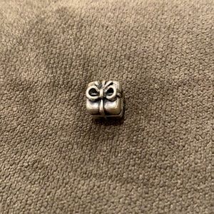 Pandora suitcase charm